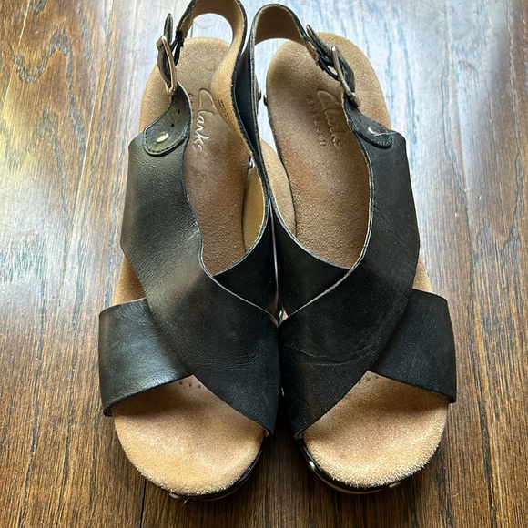 Clarks Ledella clog sandals - Picture 2 of 6